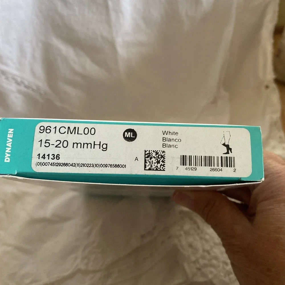 Sigvaris Dynaven 961 Cushioned Socks - 15-20 mmHg White LL